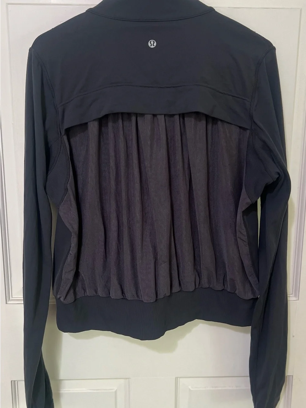 LULULEMON GET STARTED MESH DRAPE-BACK CROPPED JACKET - Picture 3 of 10